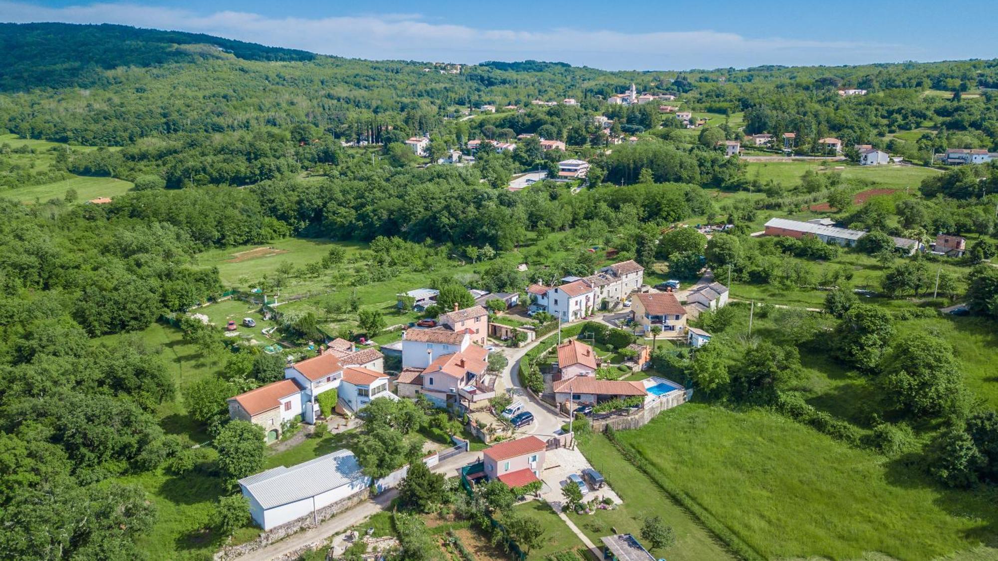 Villa Michelle Karojba Exteriör bild